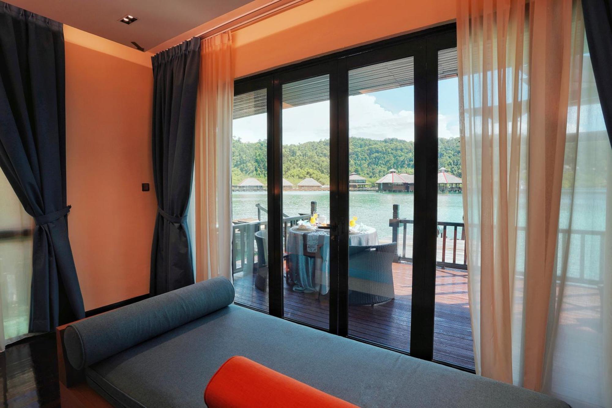 Gayana Marine Resort Exterior photo