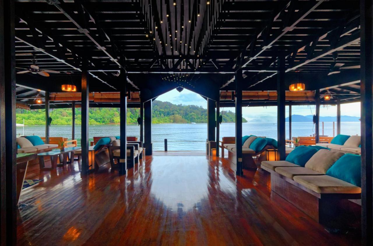 Gayana Marine Resort Exterior photo