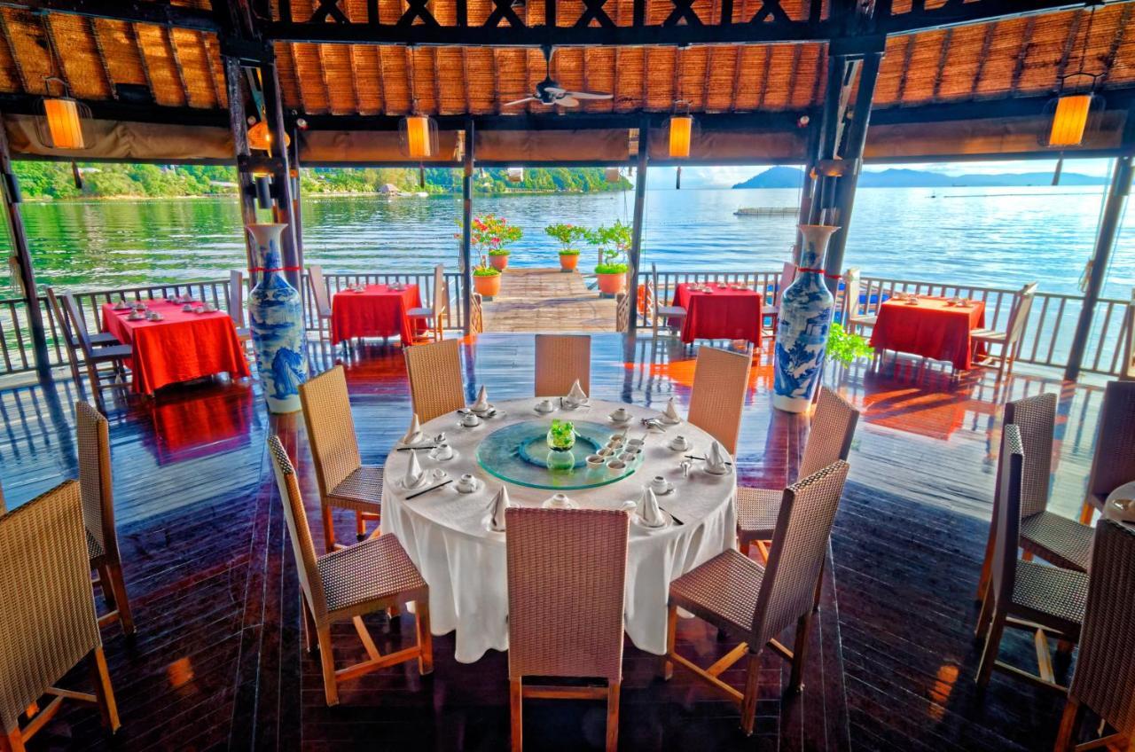 Gayana Marine Resort Exterior photo